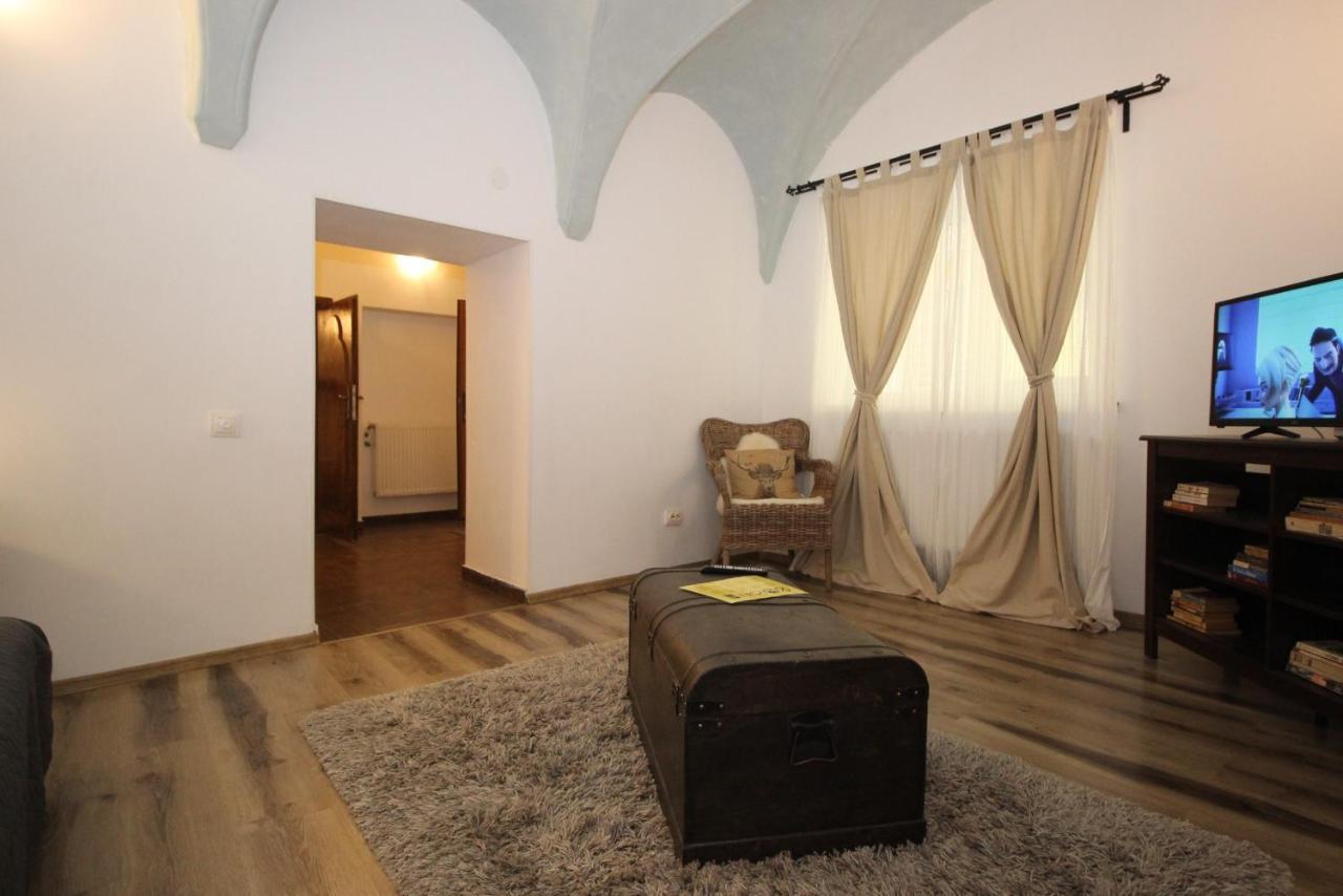 Gothic Apartment Brasov Exterior photo