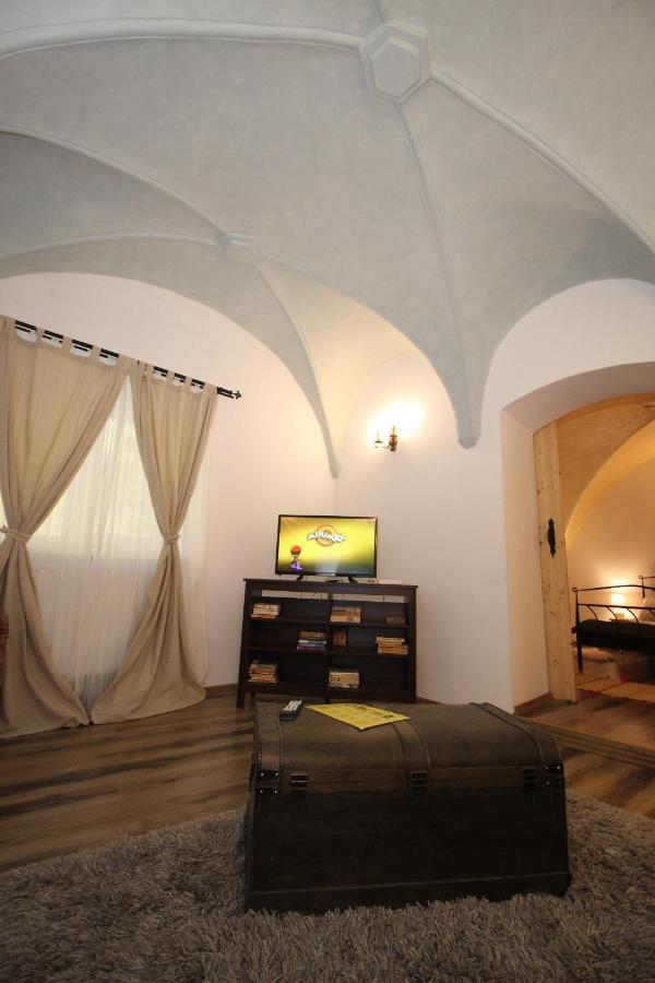 Gothic Apartment Brasov Exterior photo