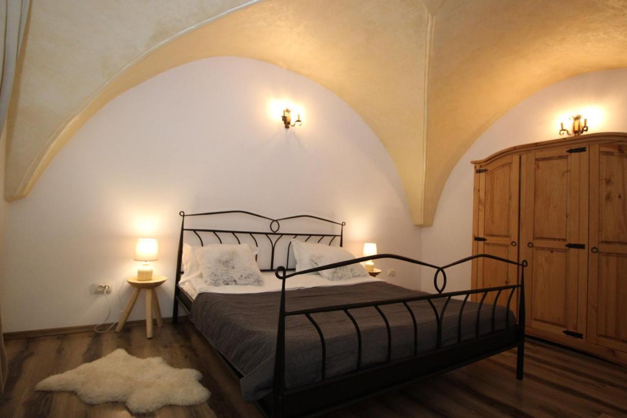 Gothic Apartment Brasov Exterior photo