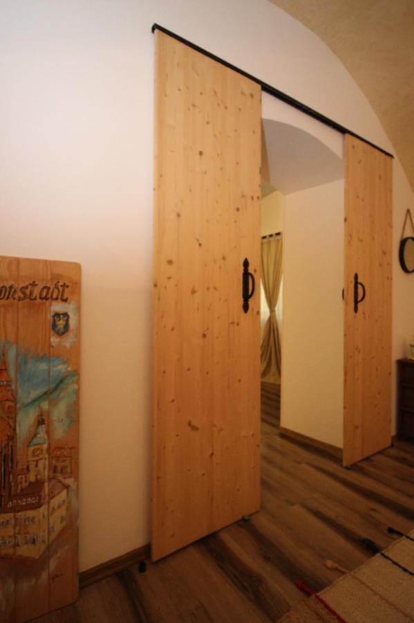 Gothic Apartment Brasov Exterior photo