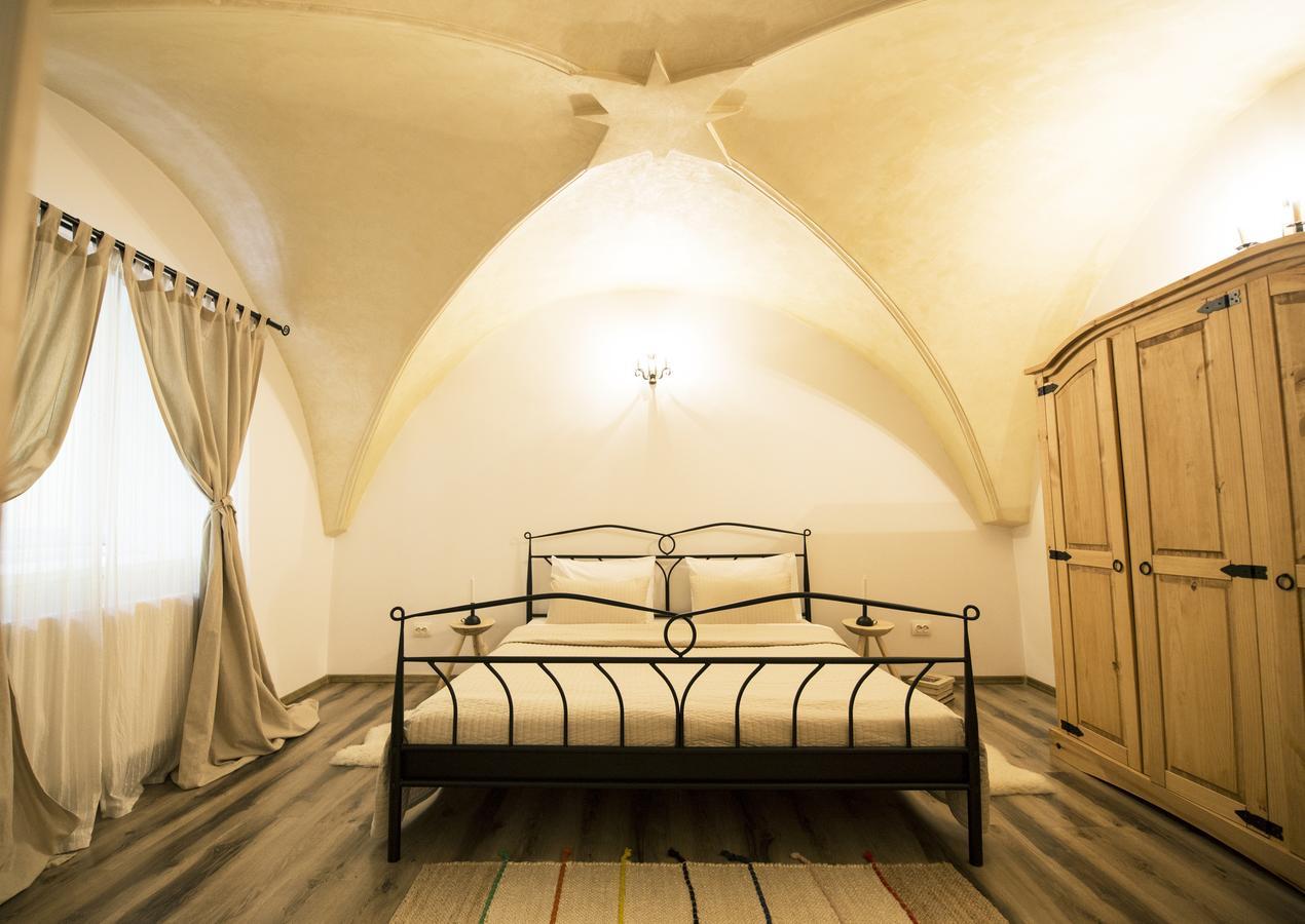Gothic Apartment Brasov Exterior photo